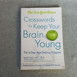 The New York Times Crosswords To Keep Your Brain Young Puzzle Book